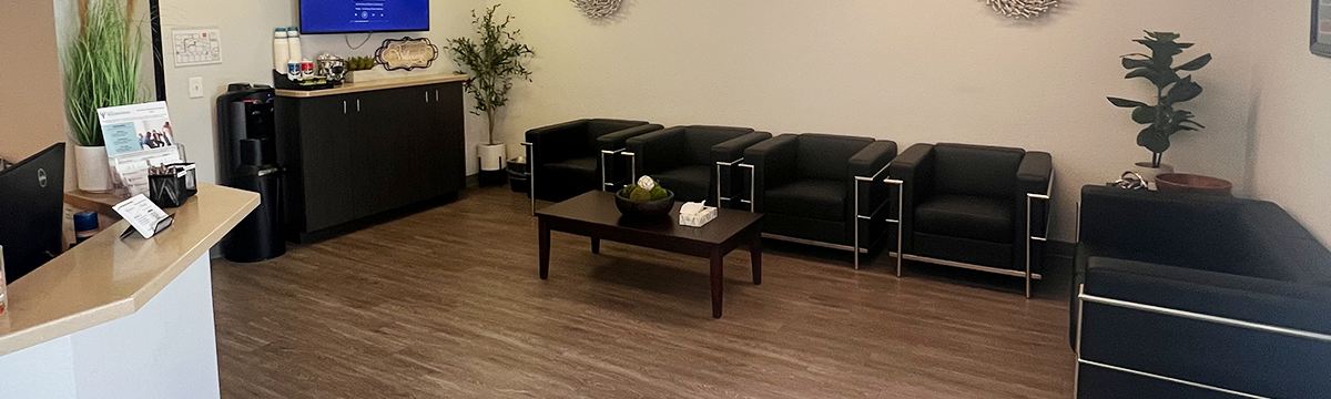 Welcoming reception area at SMHWI Tempe where patients begin binge eating disorder IOP treatment